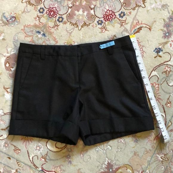 Poleci Dressy Cuffed Short - Picture 5 of 12